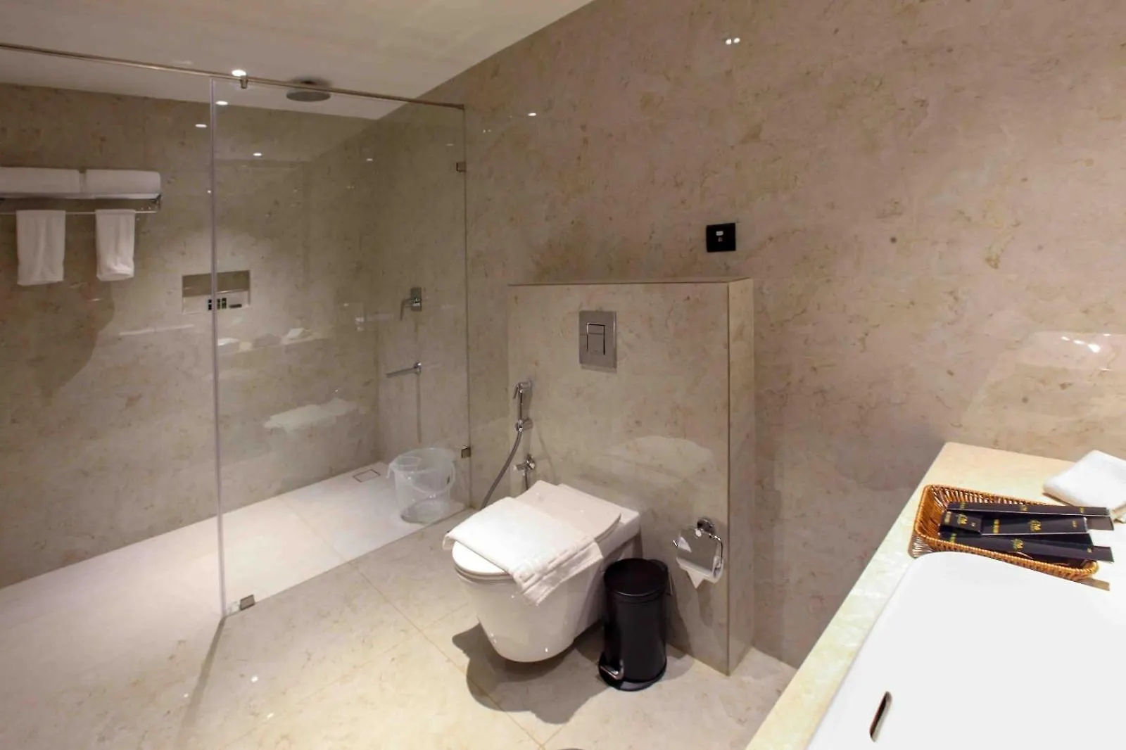 Park Residency Ayarkunnam Hotel Pullappalli 3*,  India
