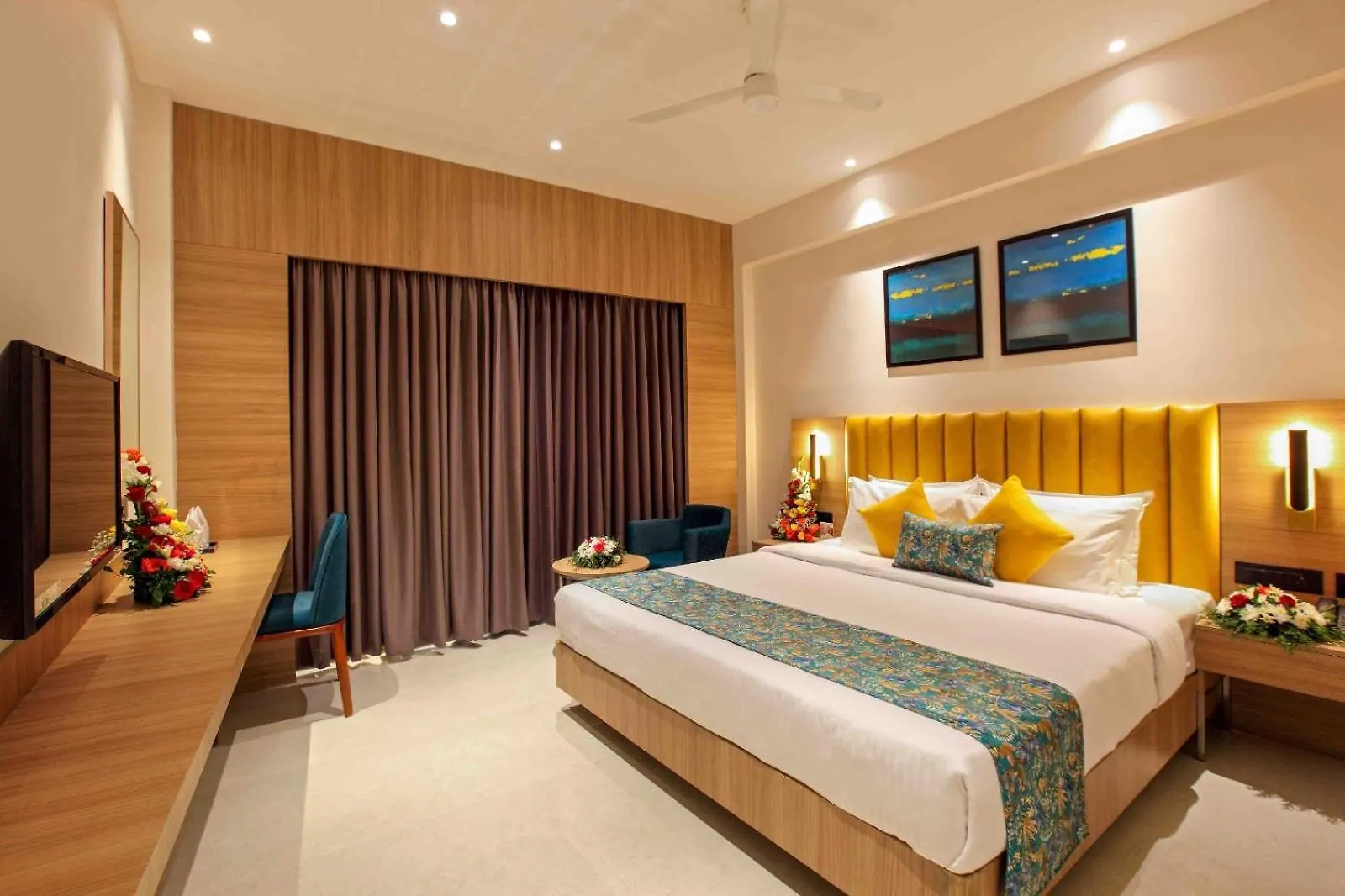 Park Residency Ayarkunnam Hotel Pullappalli