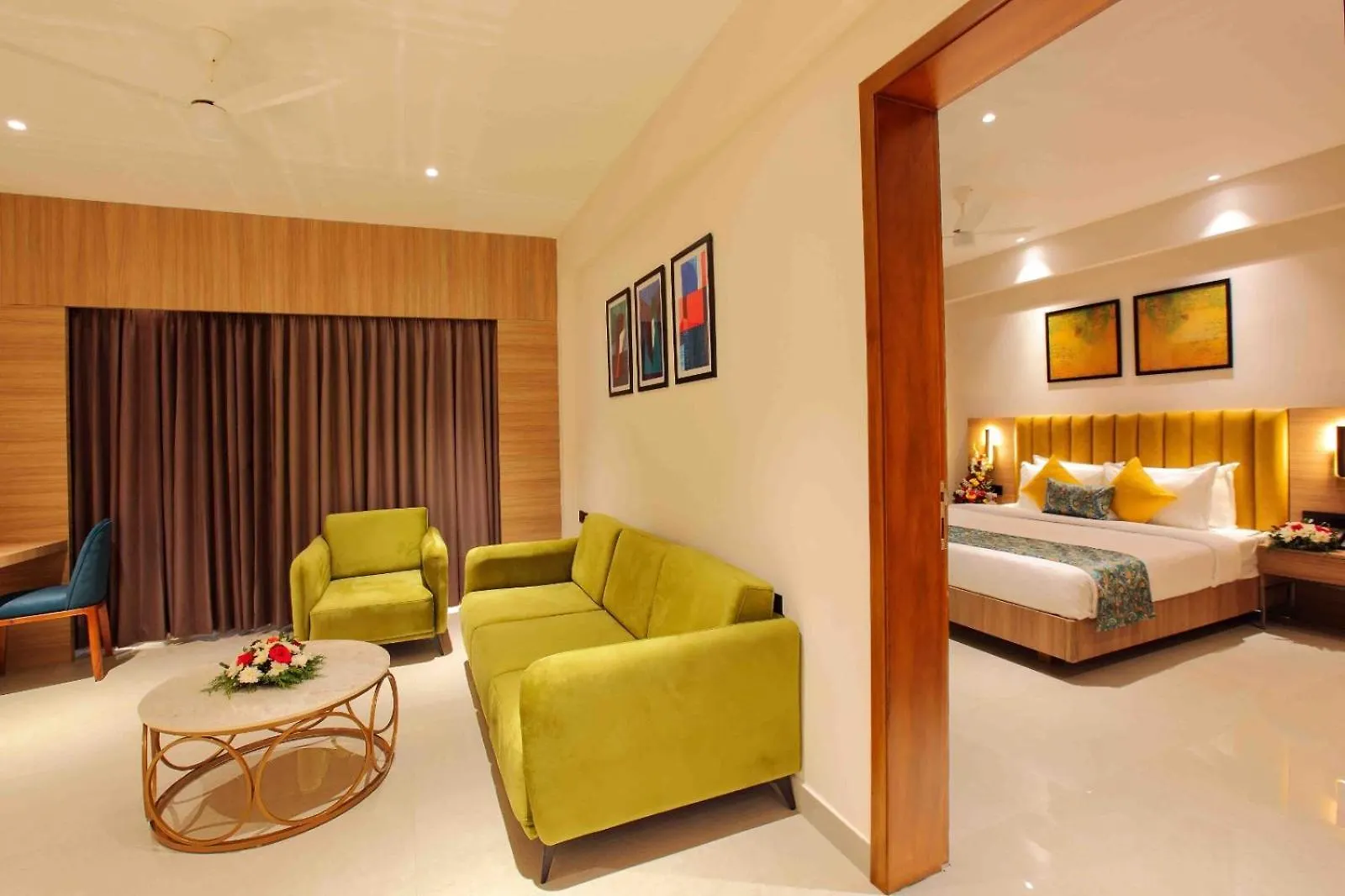 Park Residency Ayarkunnam Hotel Pullappalli