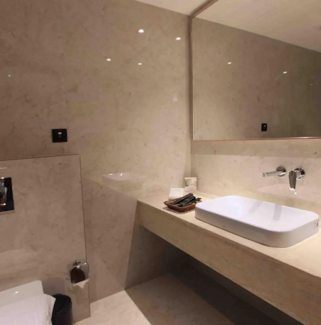 Park Residency Ayarkunnam Hotel Pullappalli India